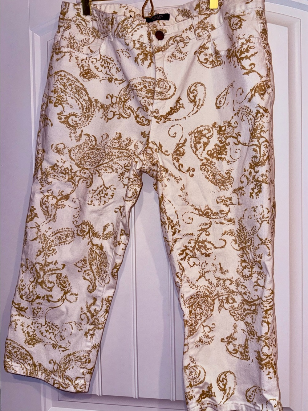 Chaps Sz. 14 White and Gold Paisley Patterned Jeans